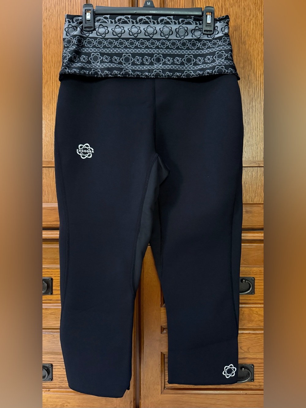 Zaggora Neoprene Hot Pants Capri Leggings Fold-Over Waist Sauna Sweat Workout